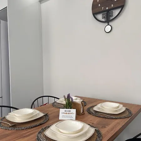 Yoyo Apartament *